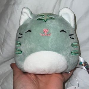 SOLD Chase Cat/ Lindsay Cheetah Flipamallow Squishmallow 5”